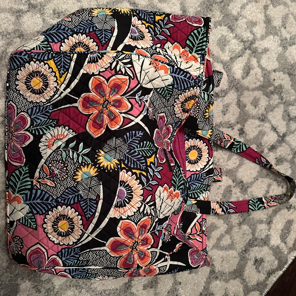 Vera Bradley tote bag. large. Used, but great shape.